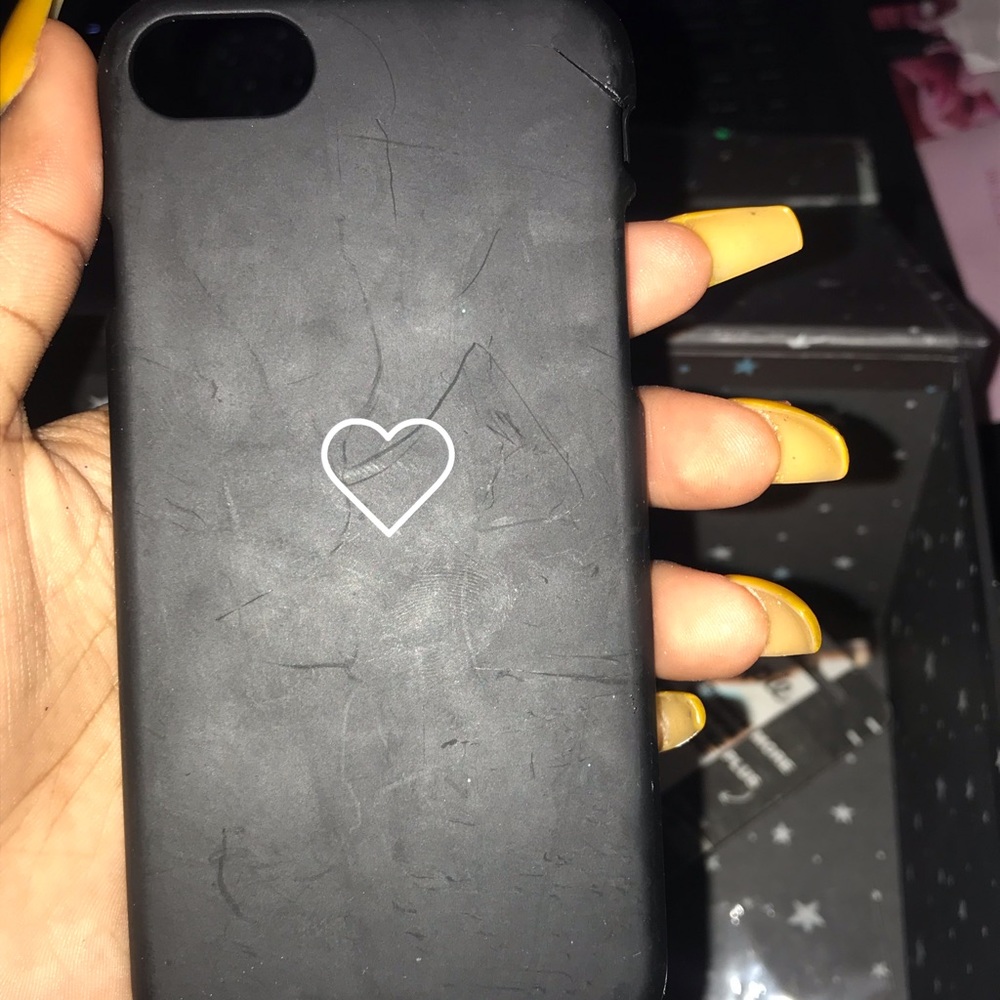 Black heart case